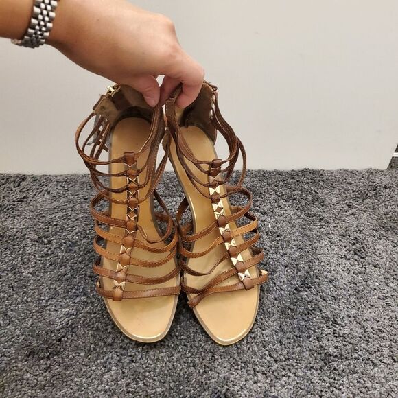 Gladiator sandals (size 7) - Picture 5 of 8